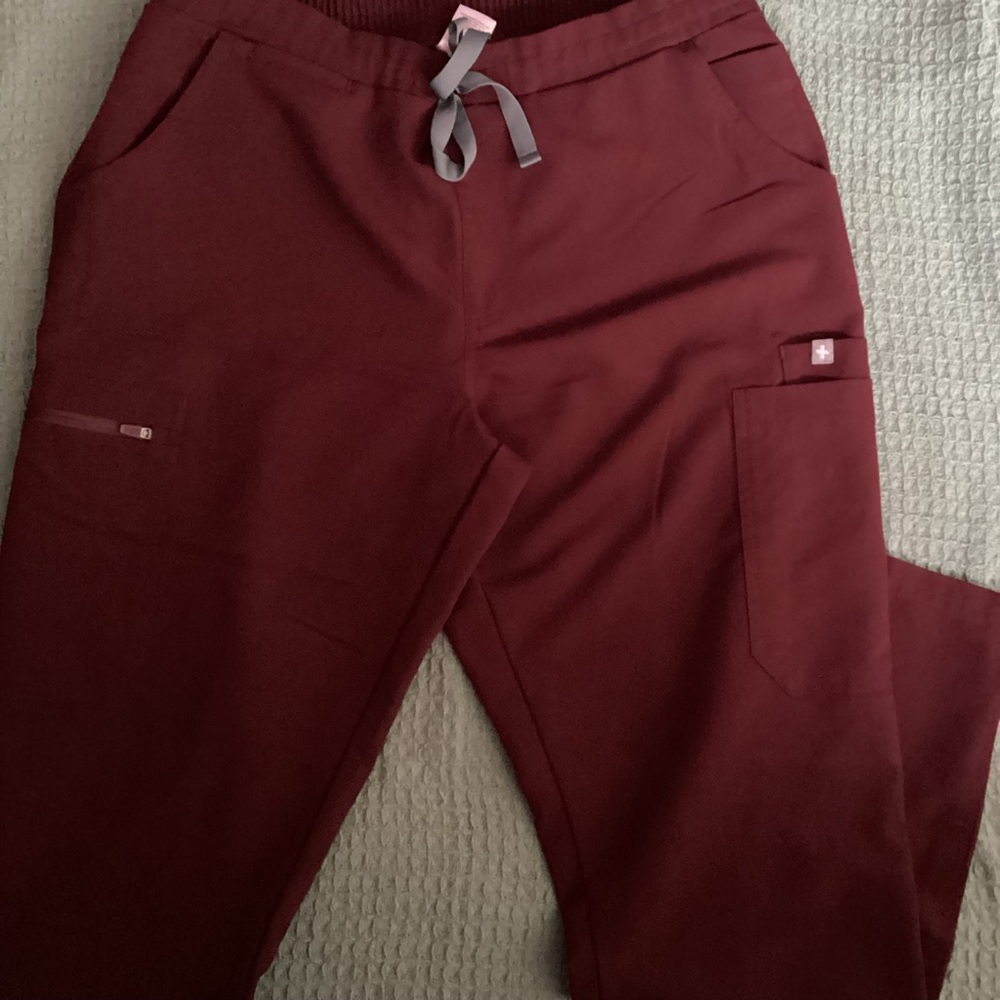 FIGS Yola Skinny scrub pants